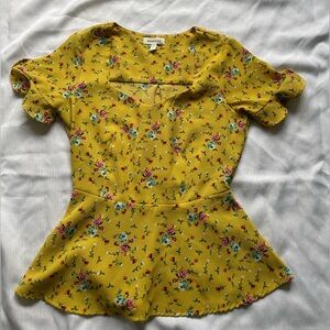 Monteau Women's Yellow Floral Blouse, Short Sleeve, Size Small